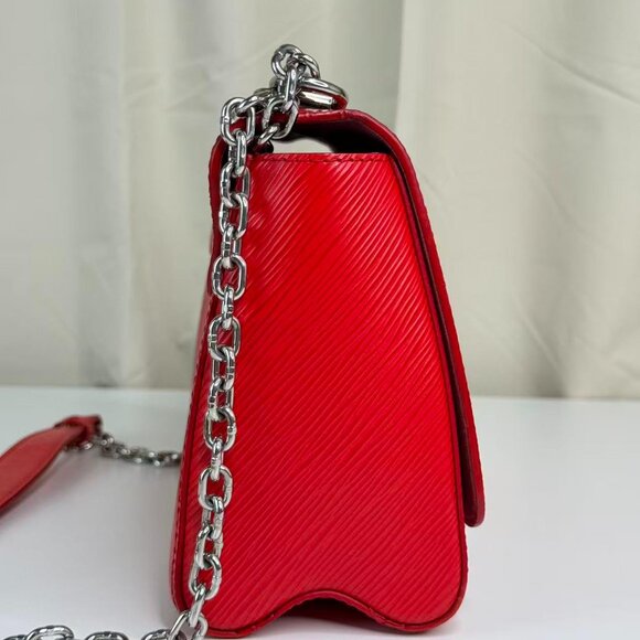 Louis Vuitton Red Epi Leather Twist Shoulder Bag Crossbody with Iconic LV Logo - Picture 4 of 10